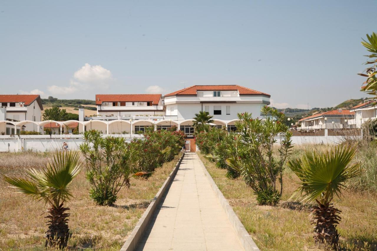 Sabrina Hotel